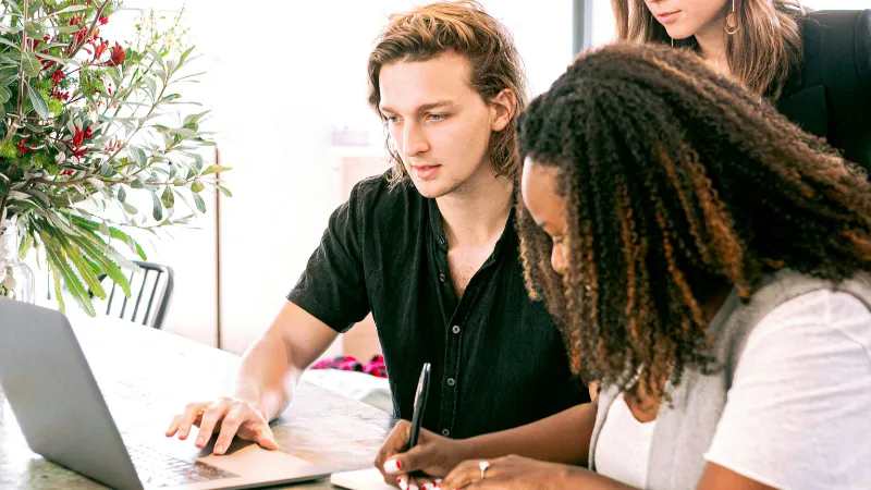 Smart Ways for Startups to Attract the Right Investors